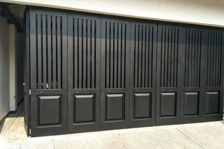 Henderson Door